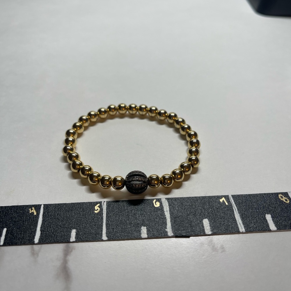 Elegant Gold Stretchy Beaded Bracelet